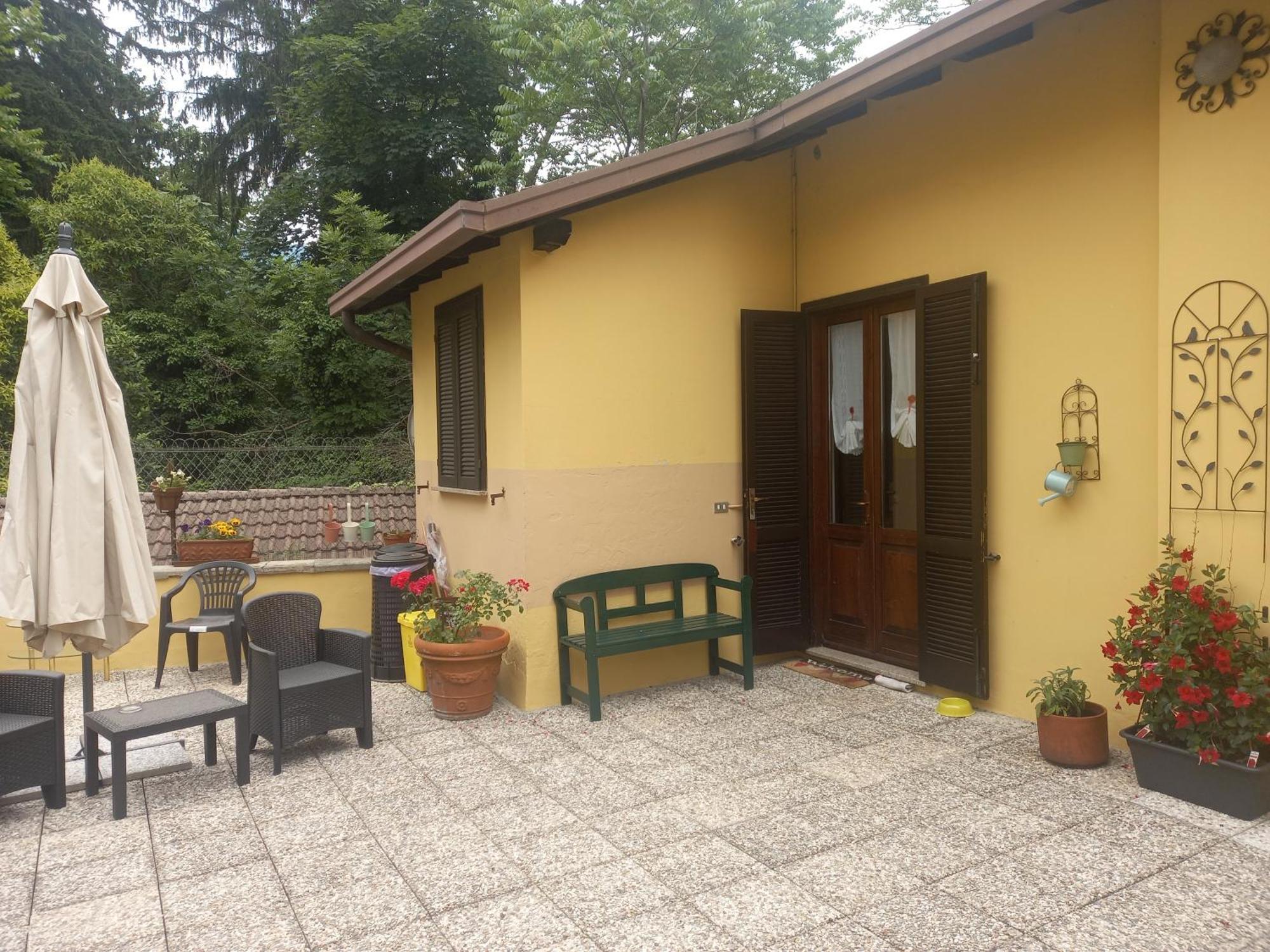 Meridian House Lecco Exterior photo